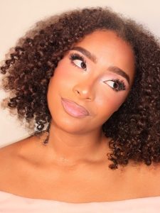 pink glam🌸🎀✨model @n y l e n i #pinkglam #pinklook #pinkeyeshadow #miamimakeupartist #miamima (2)